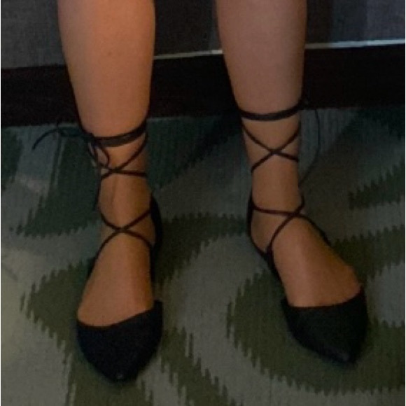 Charlotte Russe Women’s Black Pointed Toe Lace-Up Flats in Size 10 - Picture 2 of 7